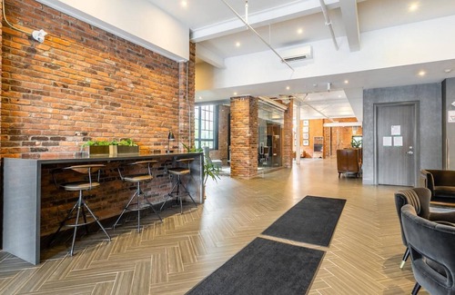 Kirkendall North Apartamento | 2BR 2 Storey Loft Free Parking Gym 2