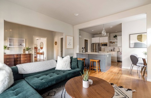 Kerns Casa | 2BR/2BA Classic Craftsman Stay Portland Charm