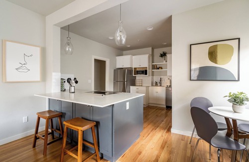 Kerns Casa | 2BR/2BA Classic Craftsman Stay Portland Charm