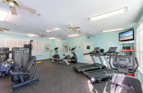 Gulf Shores Casa | 2br/2ba Full Condo w/Pool & Gym, Sleeps 6