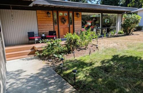 Bridle Trails Casa | 2BR 2BA Kirkland Bridle Trails
