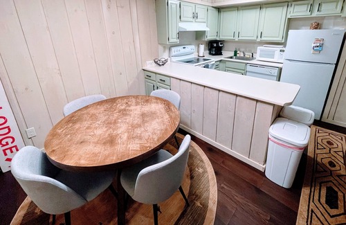 West Dover Apartamento | Green Mountain Den - MT NIEVE | SHUTTLE GRATIS | CAMINO DE ESQUÍ