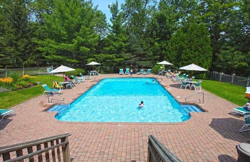 West Dover Apartamento | Green Mountain Den - MT NIEVE | SHUTTLE GRATIS | CAMINO DE ESQUÍ