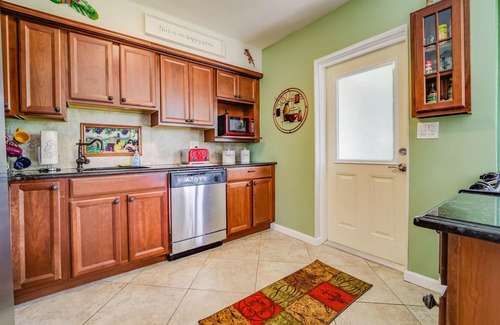 Coral Ridge Apartamento | 2BR/2BA Owner's Unit, Very Large, Private Backyard