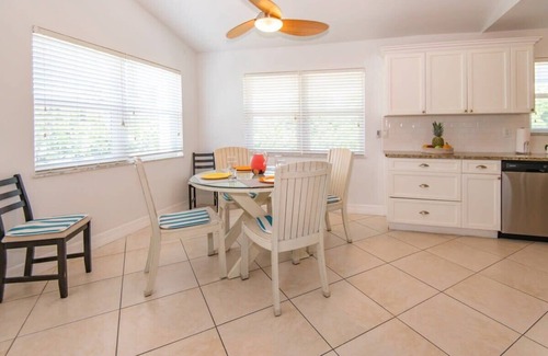 Fort Pierce Shores Casa | 2BR/2BA | Pets Stay for Free | Fall Discounts