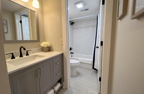 Auburn Apartamento | 2BR 2BA Renovated Condo under 1 mile to Toomers
