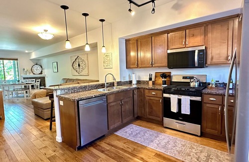 Hailey Casa | 2BR/2BA Retreat Near Sun Valley · Pool & Hot Tub