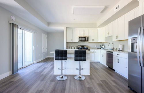 Campbell Apartamento | 2BR, 2bth King-sized haven!