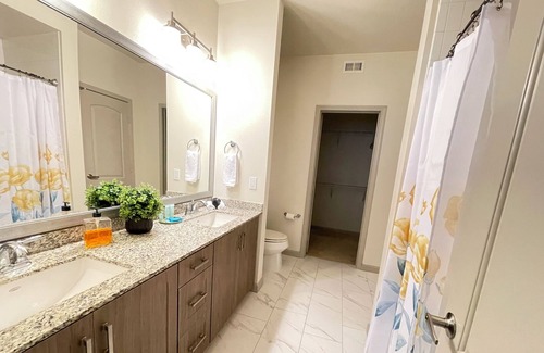 Camarillo Apartamento | 2BR 3 Resort Like Pools. 3 Gyms EVchrgr Wifi