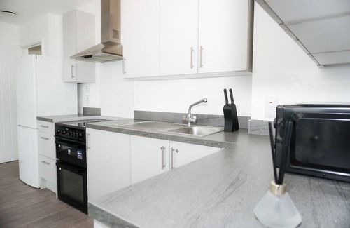 Barking Apartamento | 2BR-360 views-Balcony-Parking-WiFi-SmartTV