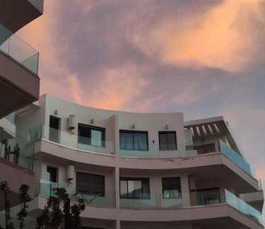 Agadir Bay Apartamento | 2BR Agadir Apartment with Pool and Netflix