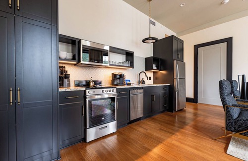 Treme Hotel | 2BR Amazing Views Walk to French Quarter | The Mayfair
