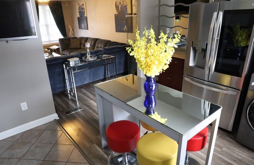 Downtown Baltimore Casa | 2BR Amenity Haven based in BEAUTIFUL Baltimore!