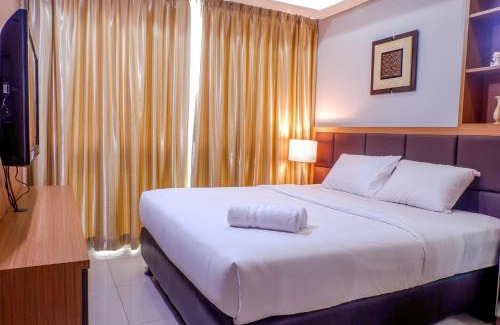 Bangka Apartamento | 2BR Apartment Cozy Pool View Kemang Village with Access to Mall By Travelio