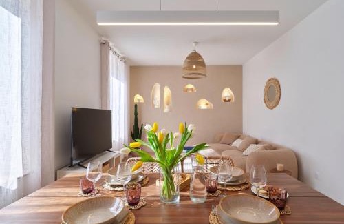 Colmar Apartamento | 2BR Apartment near Colmar Centre - Boho Style, Hidden Room, Free Parking