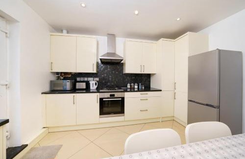 Harlington Apartamento | 2BR Apartment near Heathrow Airport