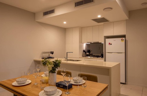 Macgregor Apartamento | 2BR Apartment w/ Balcony Easy Access All Hotspot