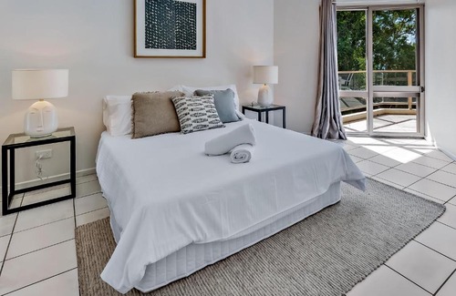 Airlie Beach Apartamento | 2BR Apartment with Stunning Ocean Views