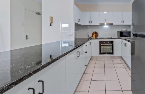 Airlie Beach Apartamento | 2BR Apartment with Stunning Ocean Views