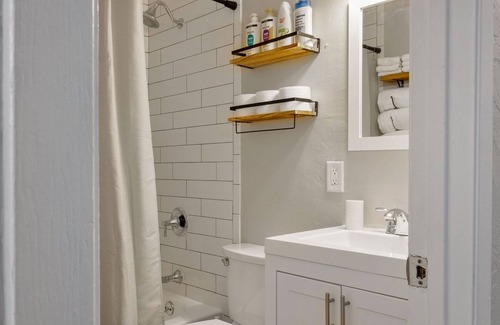 Benton Park Apartamento | ★2BR Apt ★ Perfect For Mid Term Stays ★ Near Major Hospitals 🏥