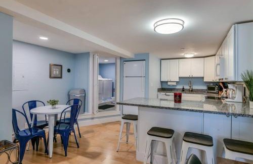 Southwest Harbor Apartamento | 2BR Apt w/3 min Walk to downtown SWH - [Low Tide]