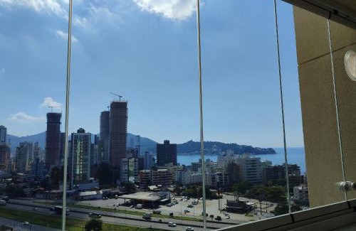 Tabuleiro dos Oliveiras Apartamento | Depto 2 dorm., parrilla y vista 550m playa OMC1303