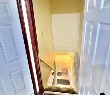 York Regional Municipality Apartamento | 2BR Basement Apt in Newmarket