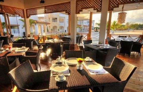 Dominicus Apartamento | 2BR Beachfront Cadaques Caribe