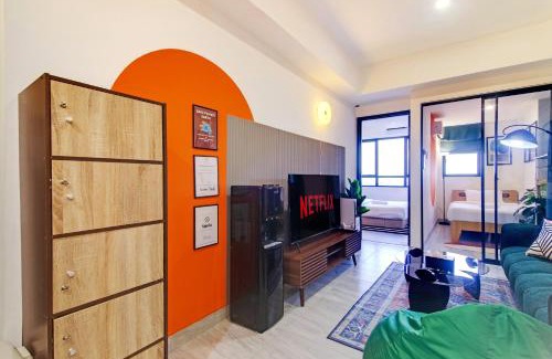 Pinang Apartamento | 2BR Collins 1535 W Pool & Free Parking