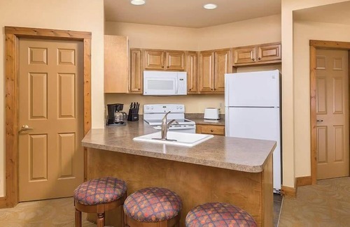 Hanover Condominio | 2br Condo Peaceful Vacation Galena!