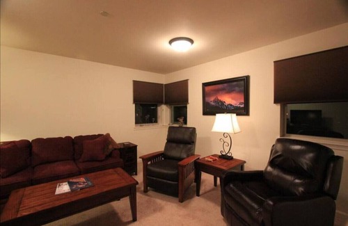 Sage Hen Condominio | Condominio espacioso y limpio en Victor, ID