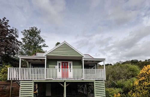 Daylesford Cabina | 2BR Cosy Cottage Right Near Lake Daylesford