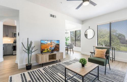 Kierland Apartamento | 2BR CozySuites at Kierland Commons with pool #10