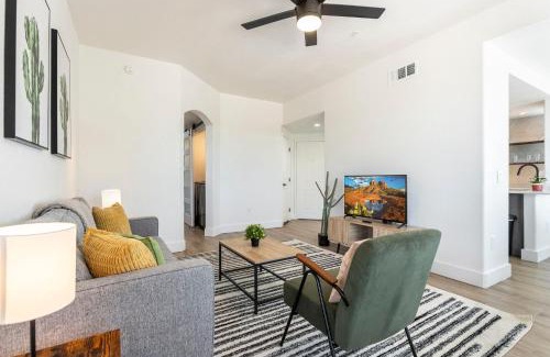 Kierland Apartamento | 2BR CozySuites at Kierland Commons with pool #10