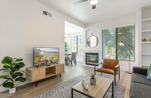 Kierland Apartamento | 2BR CozySuites at Kierland Commons with pool #11