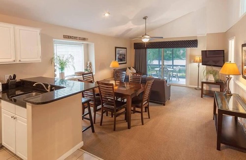 Fairfield Harbour Condominio | 2br Deluxe Condo Family Fun Right on the River!