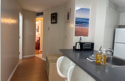 Downtown Honolulu Condominio | 2BR+Den High Floor Ocean View Free Parking