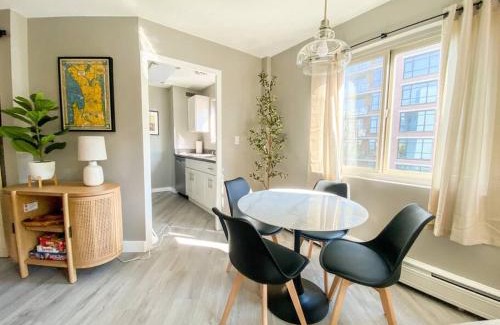 Downtown Seattle Apartamento | 2BR Downtown Convention Center Near Attractions