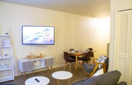 Arborview Neighborhood Casa | 2BR Duplex, Easy Walk to Downtown Ann Arbor