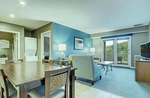 Hancock Condominio | 2br DX Condo Ski & Berkshire County!