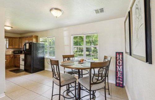 Central Oklahoma City Casa | 2br Family Getaway With Wifi Smart Tv #ta