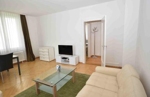 District 2 Apartamento | 2BR flat near lake and central - Stardust 22
