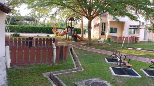 Kampung Bagan Lalang Apartamento | 2BR Ground-Floor Private Apartment at Sri Bayu Resort Hotel, Bagan Lalang