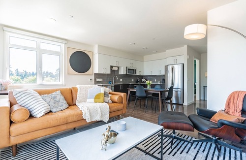 West Bellevue Apartamento | 2BR | Gym, Balcony, Views | Sophari B | Bellevue