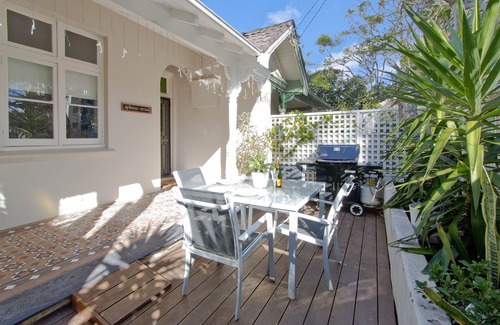 Manly Casa | 2BR home only 2 minutes from the beach