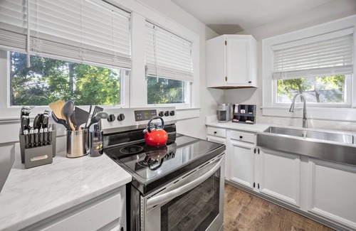 Sans Souci Casa | 2BR Home with Game Room, Near Downtown & Nature