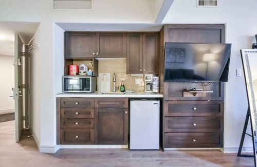 Oro-Medonte Apartamento | 2BR King Suite Pool Sauna Heated Pool