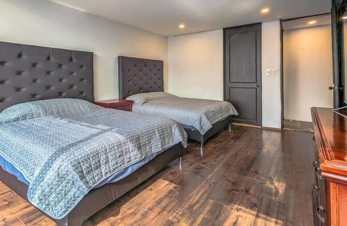 Los Morales Apartamento | 2br Lockoff in Polanco Sleeps 6, walk everywhere