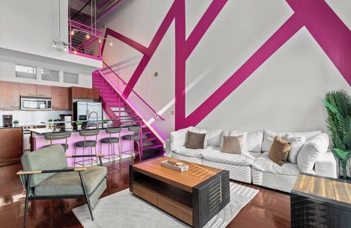 Atlantic Station Area Apartamento | 2BR Loft Steps from Shops & Eats