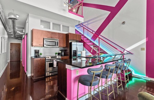 Atlantic Station Area Apartamento | 2BR Loft Steps from Shops & Eats